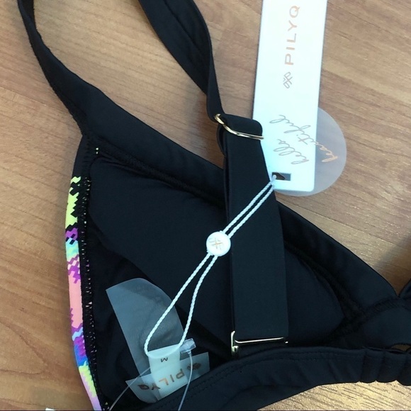 PILYQ Women’s Size M Bikini Top Zig Zag Print Swim - Picture 8 of 16